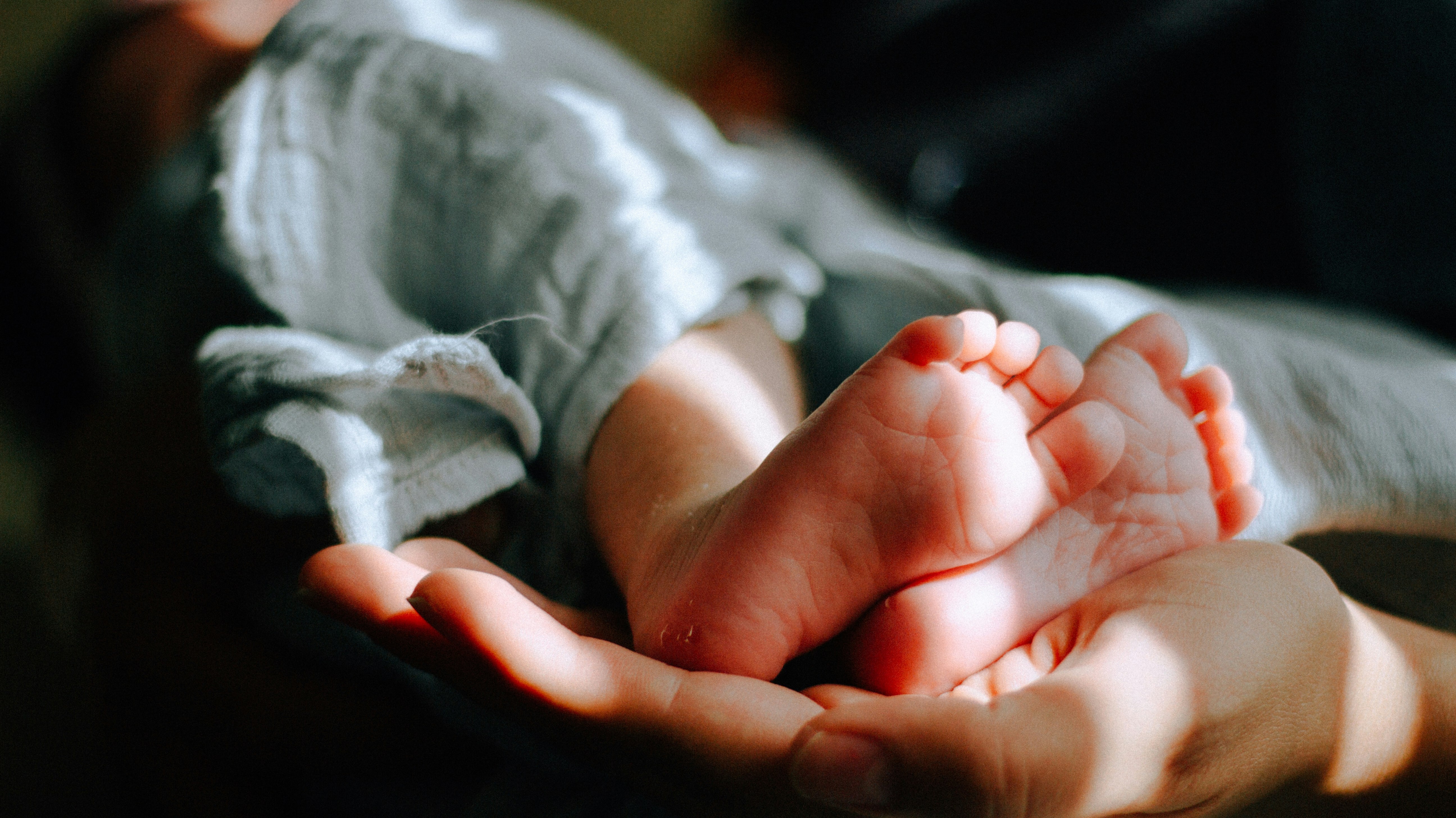 Creating the Perfect Home Birth Space: Essential Items for a Comfortable and Safe Experience